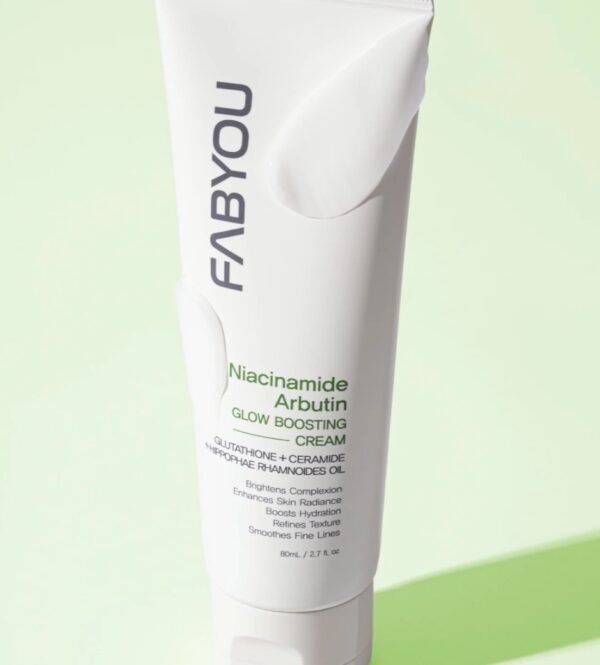 abyou Niacinamide Arbutin Glow Boosting Cream فابيو مرطب لتفتيح التصبغات مناسب لكل انواع البشره