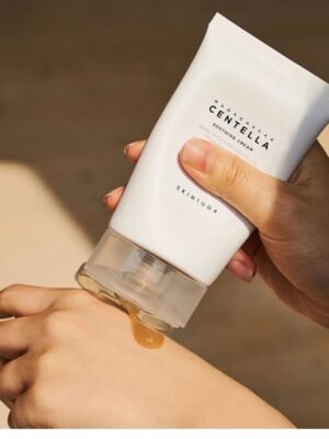SKIN1004 MADAGASCAR CENTELLA SOOTHING CREAM - 75ML | سكين1004 كريم السينتيلا المهدئ - 75 مل للبشره الدهنيه