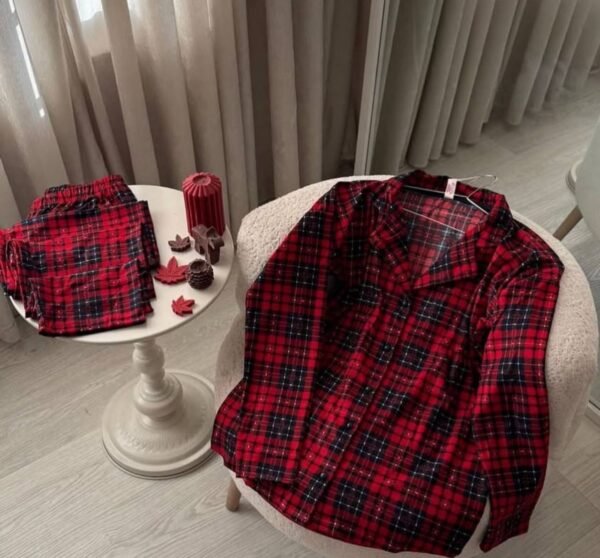 تراك كريسمس قماش قديفه خفيفهً❤️